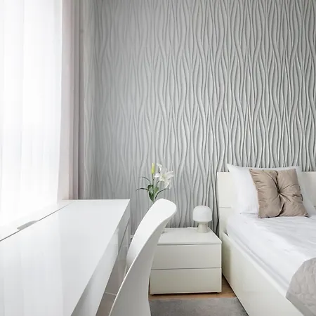 Baltica Towers By Alqueen Apartment *